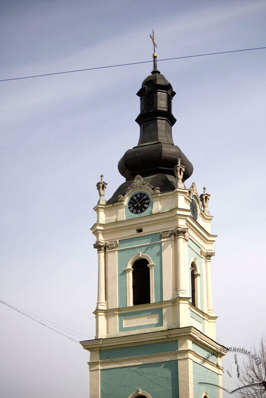 Вул. Коперника, 40. Завершення кол. дзвіниці