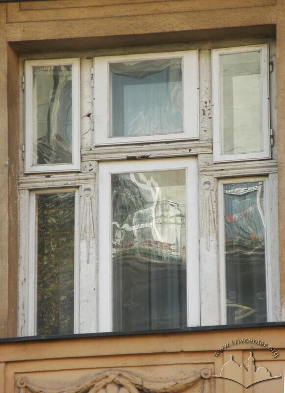 43-03-01--47a-picture-4t.JPG