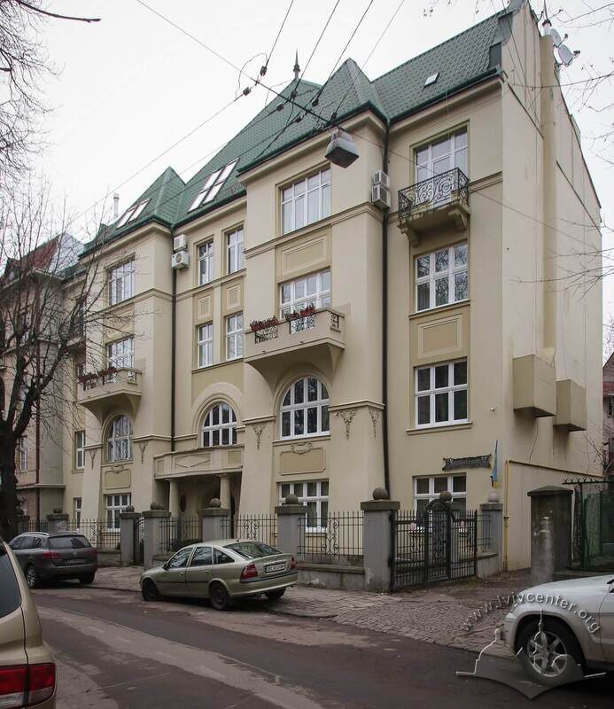 43-03-09--37a-picture-1.jpg