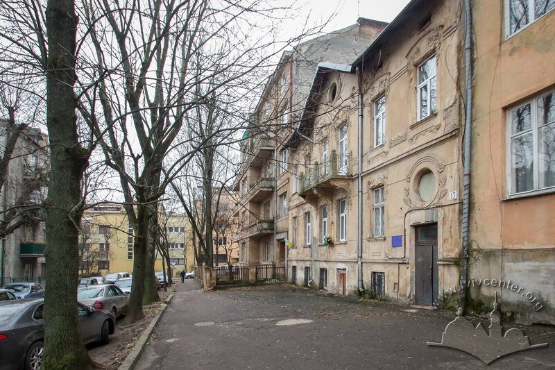 43-03-12--12-picture-3.jpg