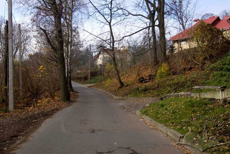 Софіївка, траса вулиці Дібровної (колишньої Лукєвича).