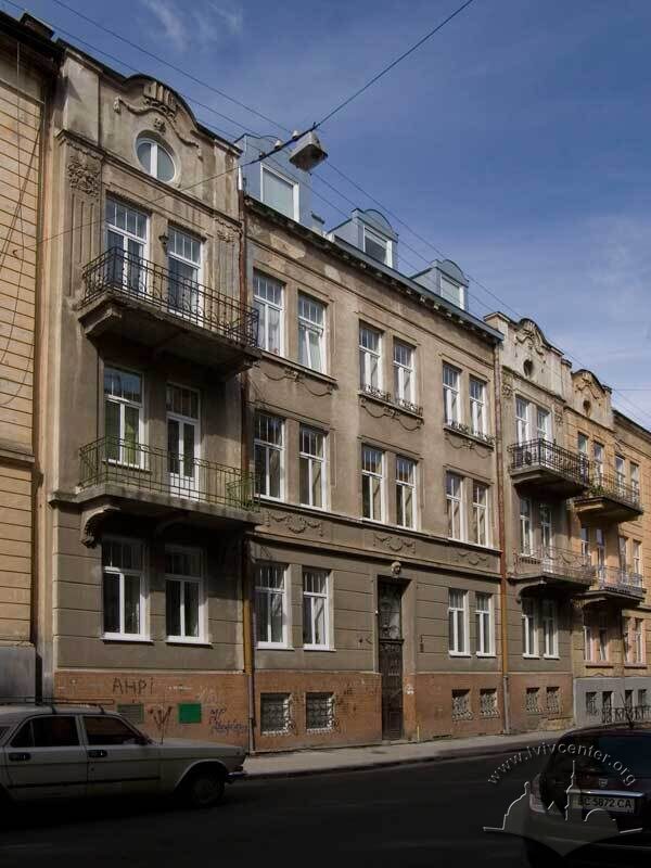 Вул. Левинського, 6. Головний фасад