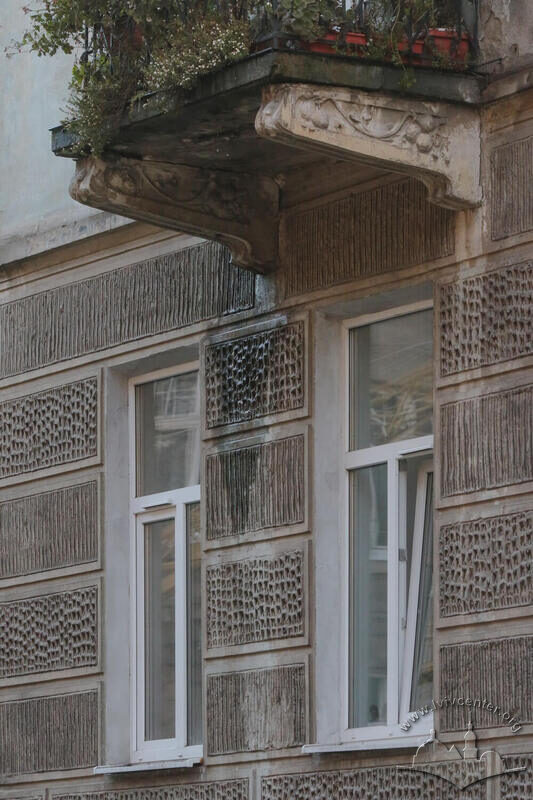 43-03-09--08-picture-8.jpg