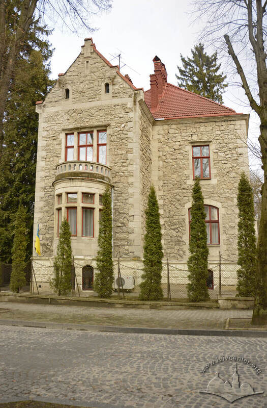 Вул. Галицької армії, 7. Головний фасад