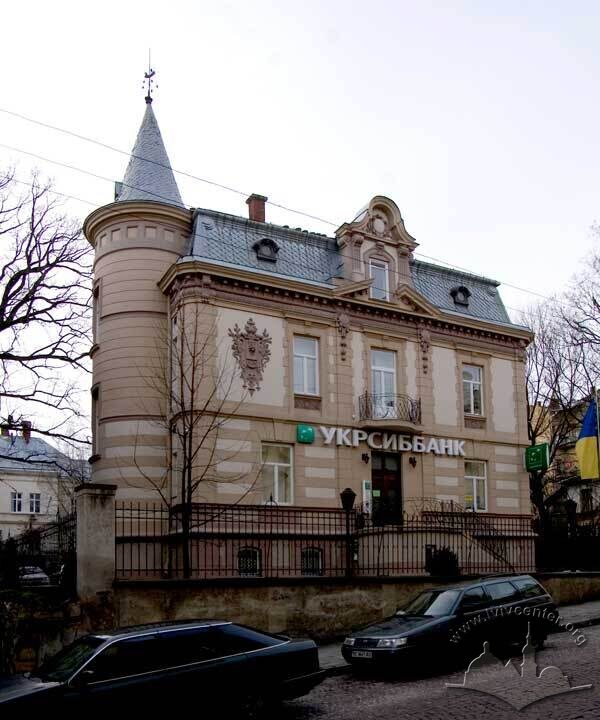 Вул. Вербицького, 6.