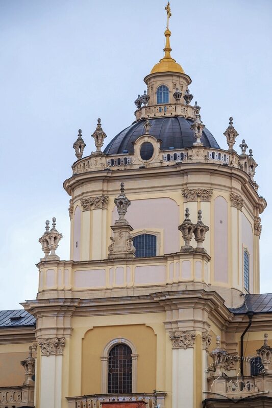 Пл. Св. Юра, 5.