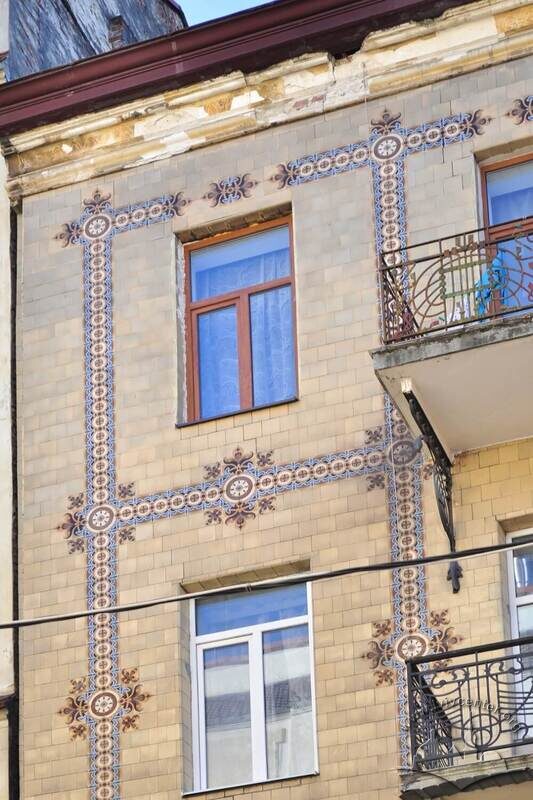 Вул. Курбаса, 5.
