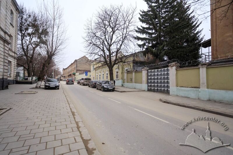 Вул. Жовківська, 11. Львівський радіоремонтний завод, раніше тут розміщувалося виробництво машин Фердинанда Пітча