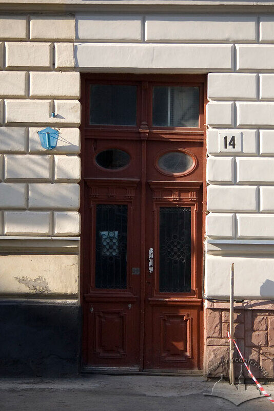 Вул. Туган-Барановського, 14. Головний портал