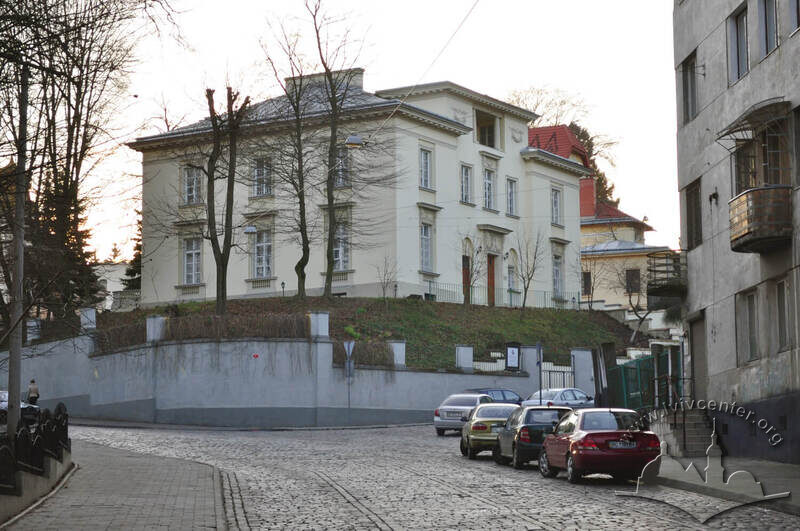 43-11-01--150-picture-6.JPG