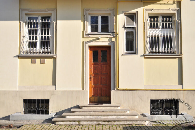 43-11-01--150-picture-4.JPG