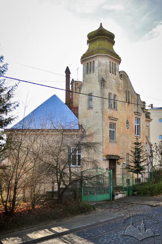 43-11-01--127-picture-5.JPG
