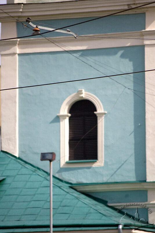 Вул. Коперника, 40. Вікно 3-го ярусу