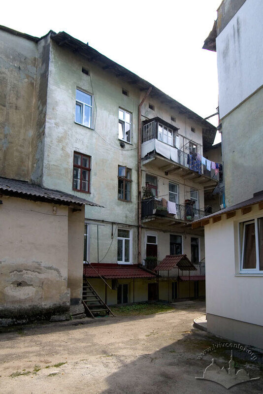 42-05-01--10-picture-3.jpg