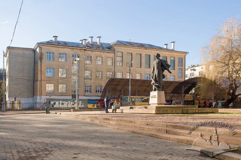 43-05-01--s01-picture-4.jpg