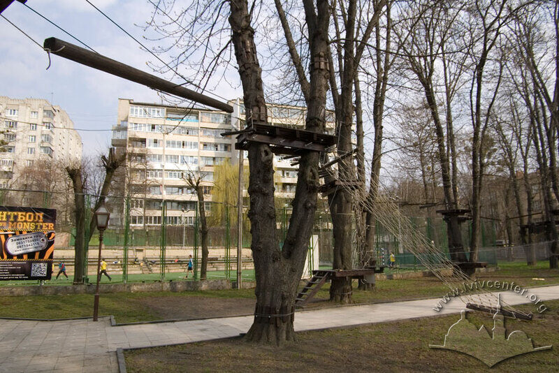 Вул. Горбачевського, 24.