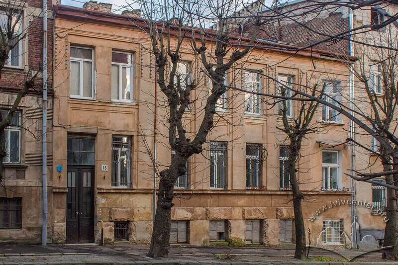 Вул. Вишенського, 16.