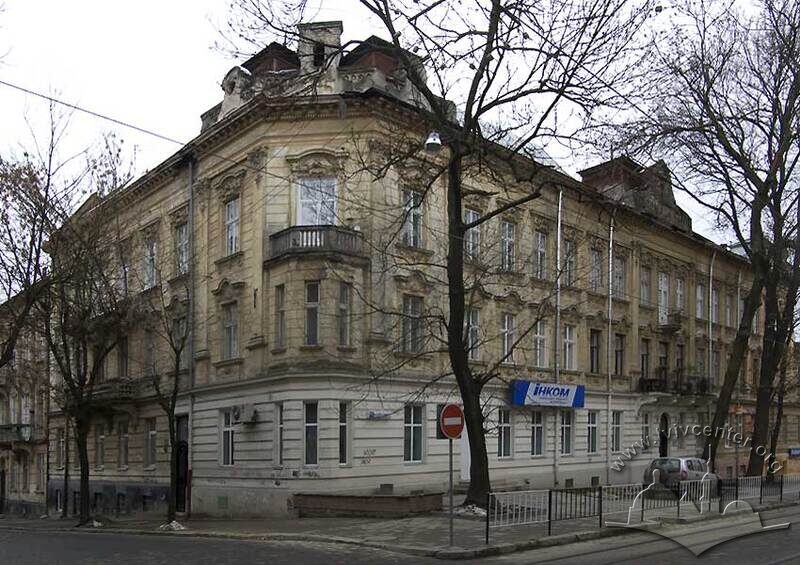 Вул. Нечуя-Левицького, 23. Загальний вигляд будинку з півночі