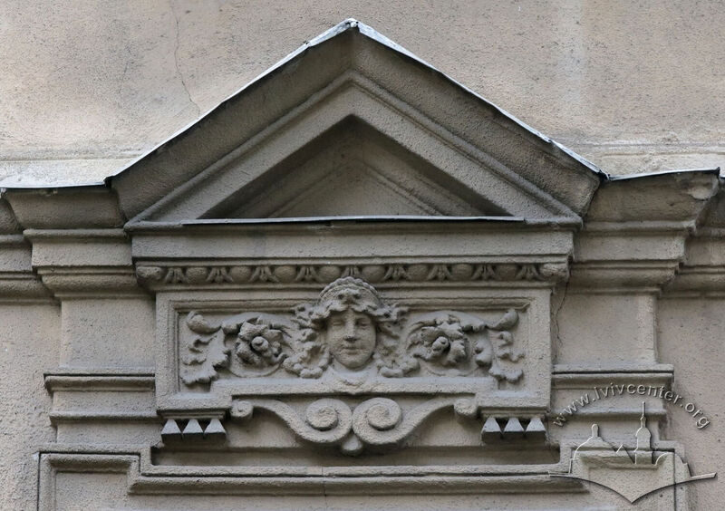43-11-04--03-picture-7.JPG
