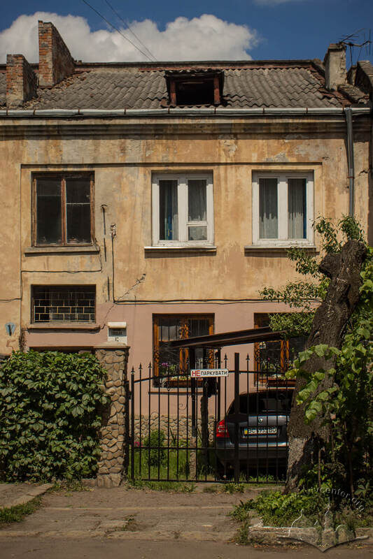42-02-07--05-picture-2.jpg