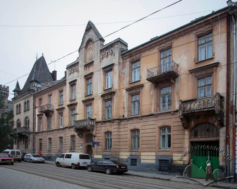 43-03-04--048-picture-2.jpg