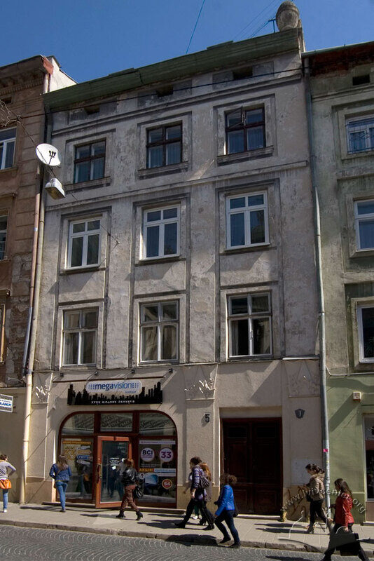 Вул. Галицька, 5. Головний фасад