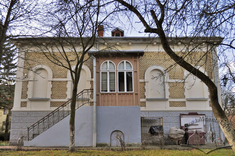 43-11-01--154-picture-12.JPG