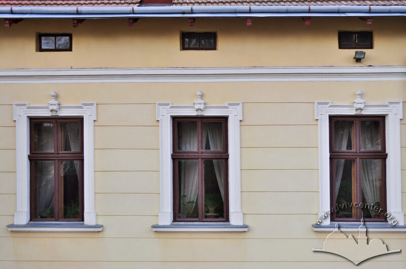 43-11-01--152-picture-6.JPG
