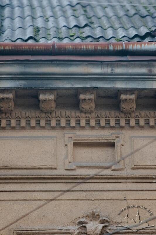 41-05-02--07-picture-10.jpg