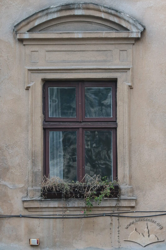 41-05-02--07-picture-6.jpg
