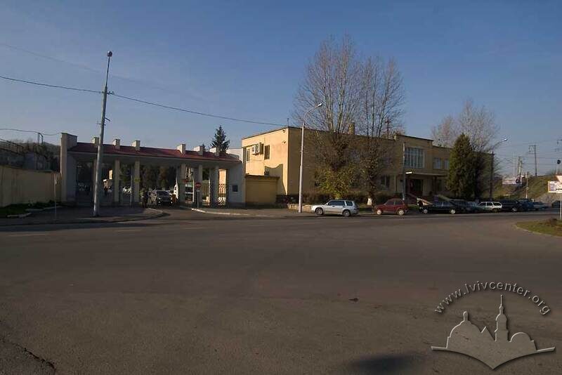 42-06-02--39a-v09.jpg
