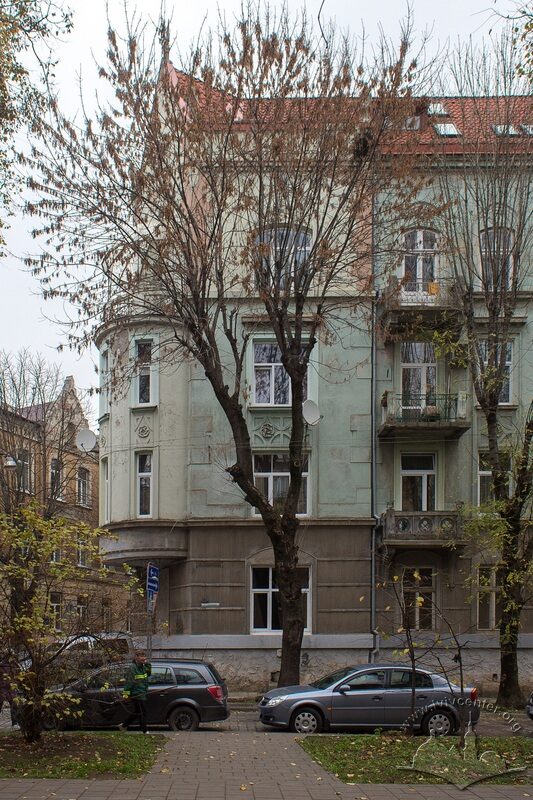 43-03-24--007-picture-4.jpg