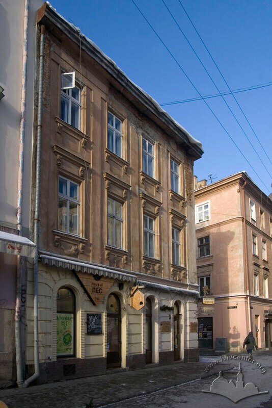 Вул. Краківська, 11. Головний фасад будинку