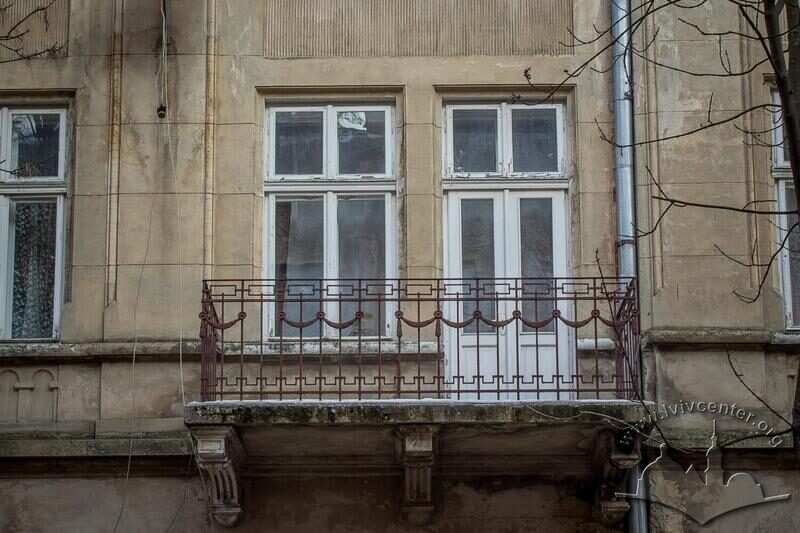 43-03-30--04-picture-4.jpg