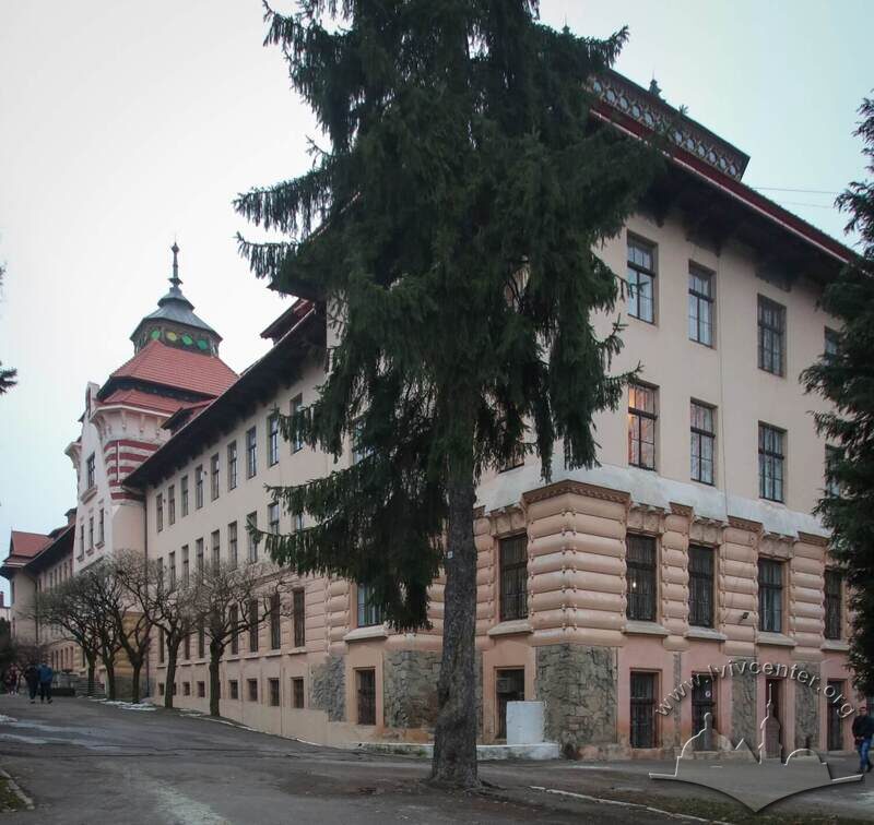 43-03-04--103-picture-15.jpg