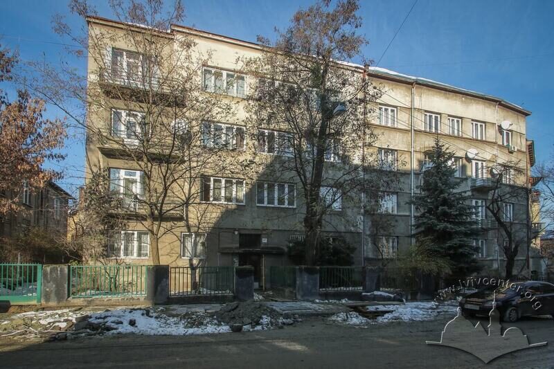 43-03-09--14a-picture-3.jpg