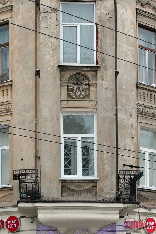43-12-01--028-picture-10.JPG