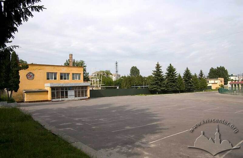 42-06-02--39a-v10.jpg