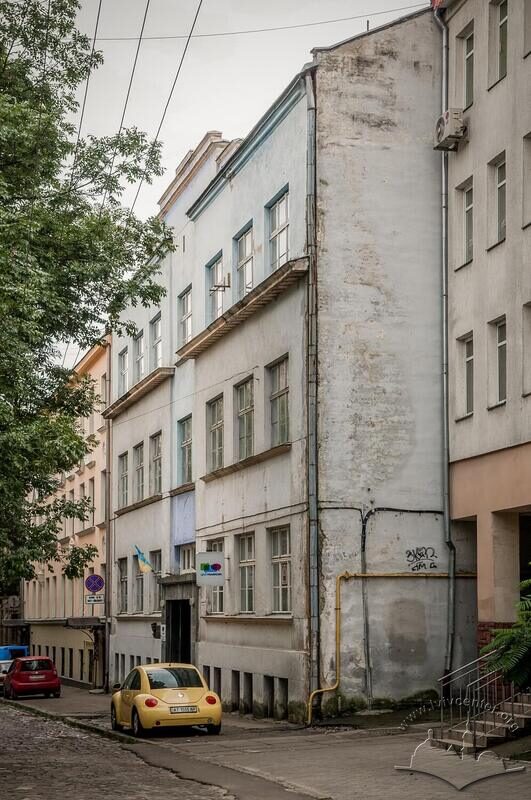 43-03-27--09-picture-2.jpg