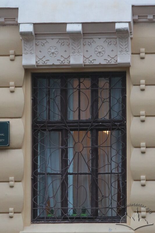 43-03-04--103-picture-6.jpg