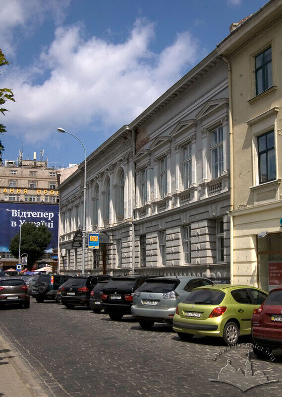 Просп. Шевченка, 13. Вигляд з півдня