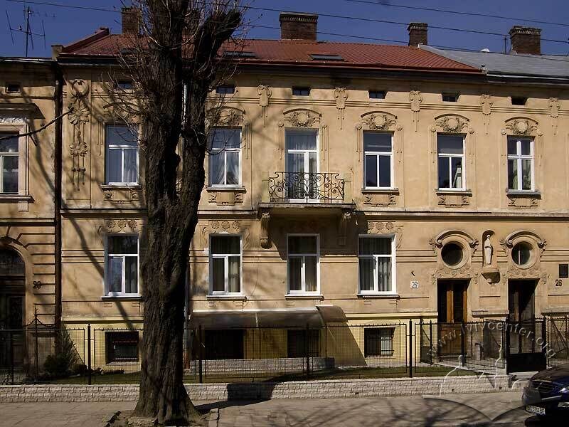 Вул. Котляревського, 26а. Головний фасад