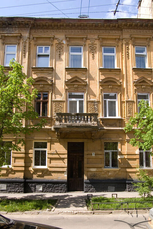 43-11-04--07-v03(7365).jpg