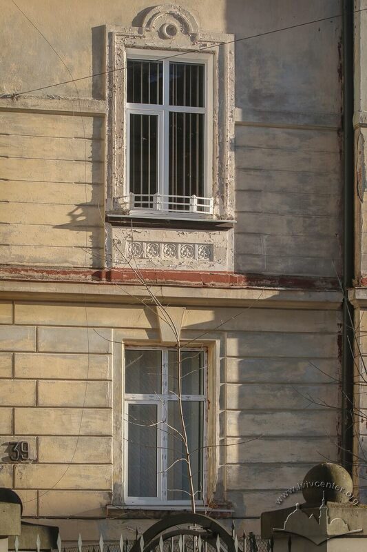 43-03-09--39-picture-7.jpg