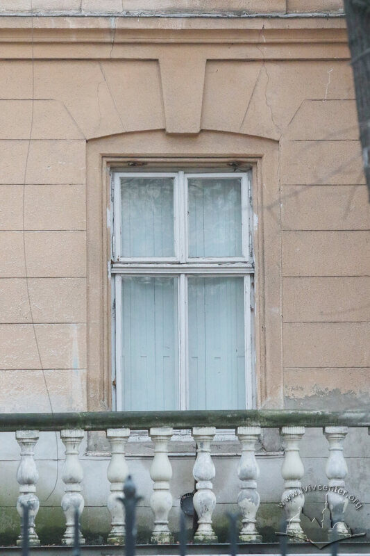 43-03-04--005-picture-14.JPG