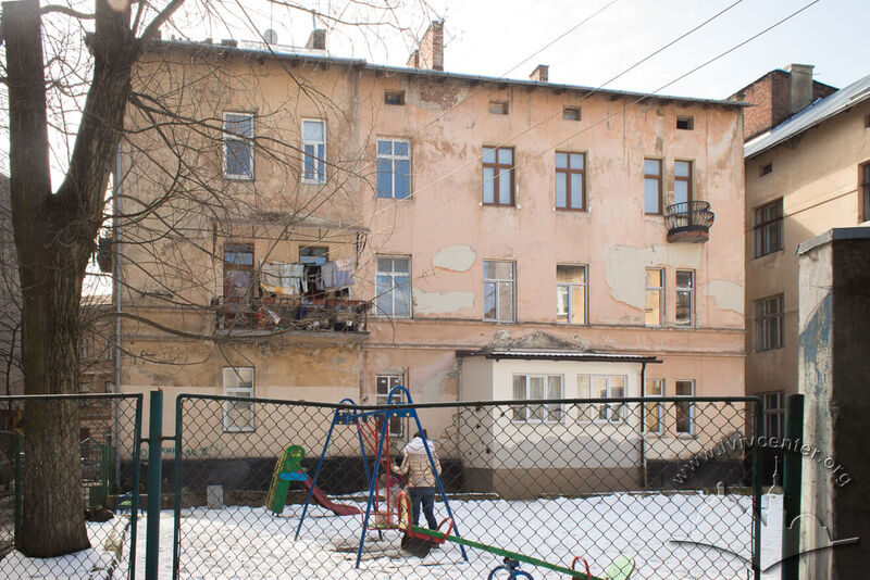 43-11-06--023-picture-7.jpg
