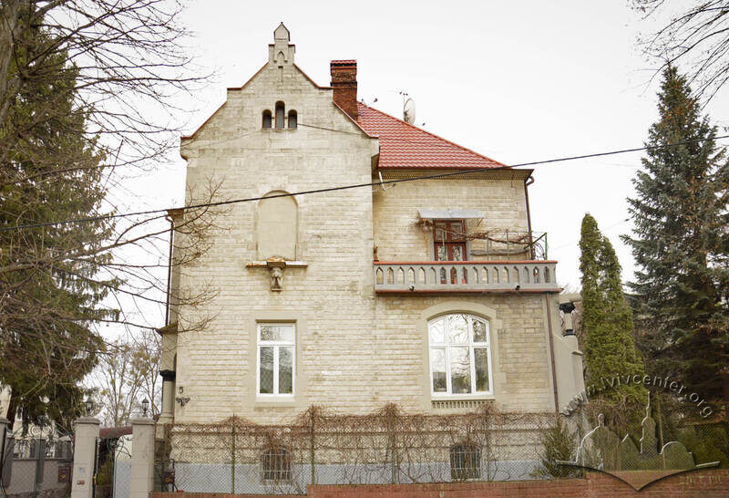 Вул. Галицької армії, 5. Головний фасад