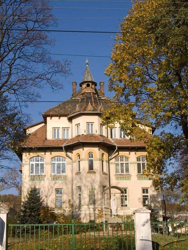 Вул. Личаківська, 107. Головний (південний) фасад
