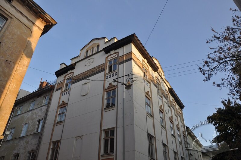 41-05-04--01-picture-4.jpg