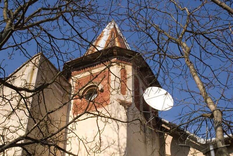 Вул. Кольберга, 4. Вежичка з боку півдня
